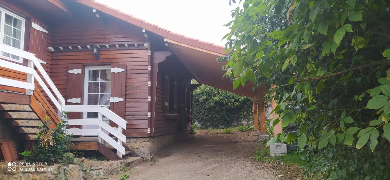 Logement Independant Attenant A Une Maison Dans Grand Jardin Retournac Buitenkant foto